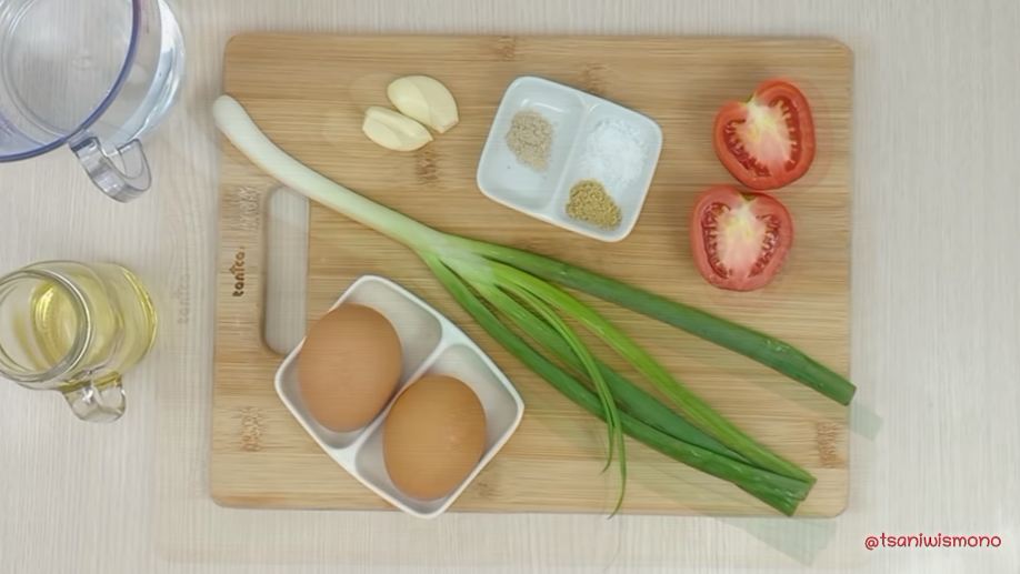 Cuma butuh 7 menit, ini trik praktis bikin sup telur yang nikmat dan tidak amis