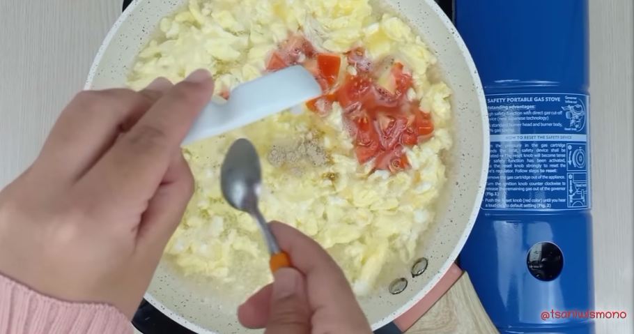 Cuma butuh 7 menit, ini trik praktis bikin sup telur yang nikmat dan tidak amis