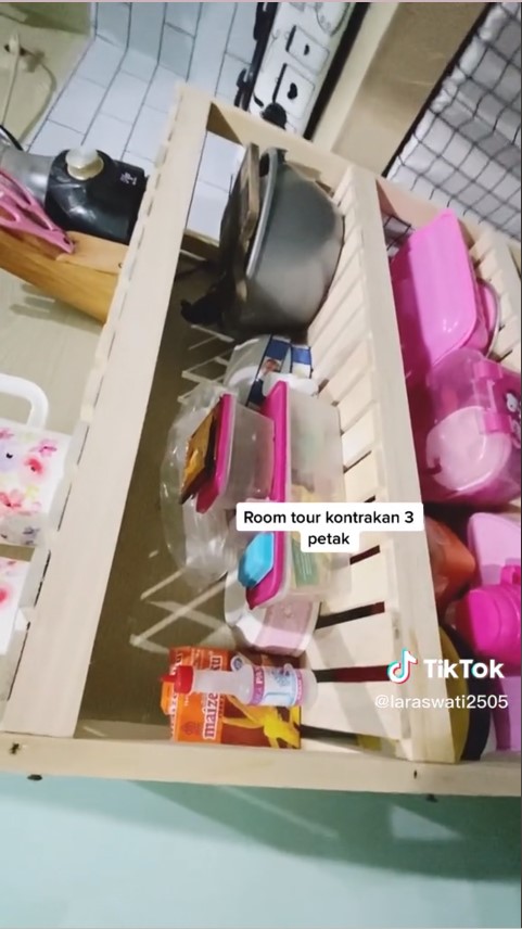 potret kontrakan 3 petak rapi © TikTok/@laraswati2505 potret kontrakan 3 petak rapi © TikTok/@laraswati2505