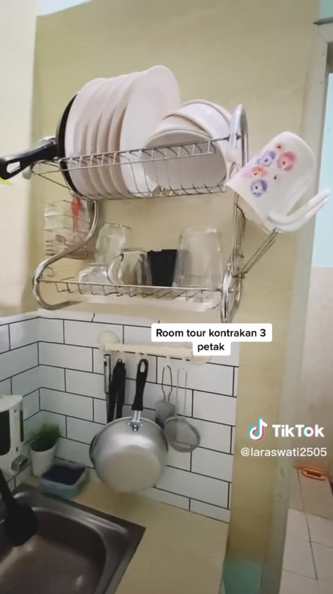 potret kontrakan 3 petak rapi © TikTok/@laraswati2505 potret kontrakan 3 petak rapi © TikTok/@laraswati2505