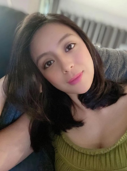 Dewi Sekarwangi jadi perawat © Instagram Dewi Sekarwangi jadi perawat © Instagram