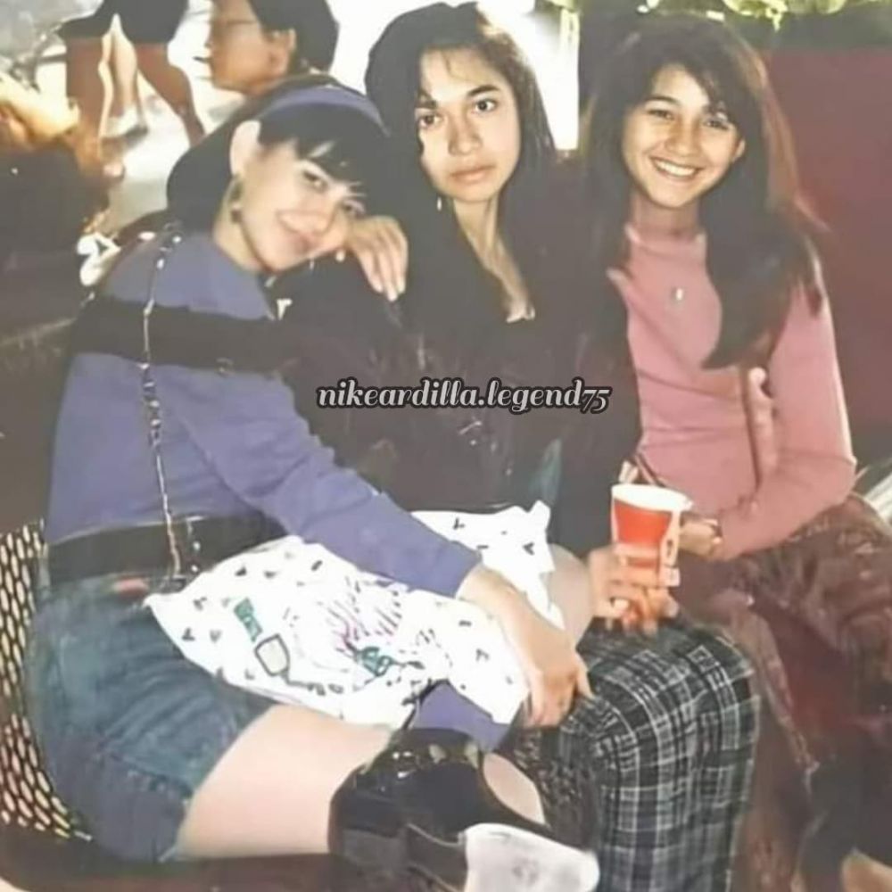 potret masa muda pemeran lidia di film warkop DKI © berbagai sumber potret masa muda pemeran lidia di film warkop DKI © berbagai sumber