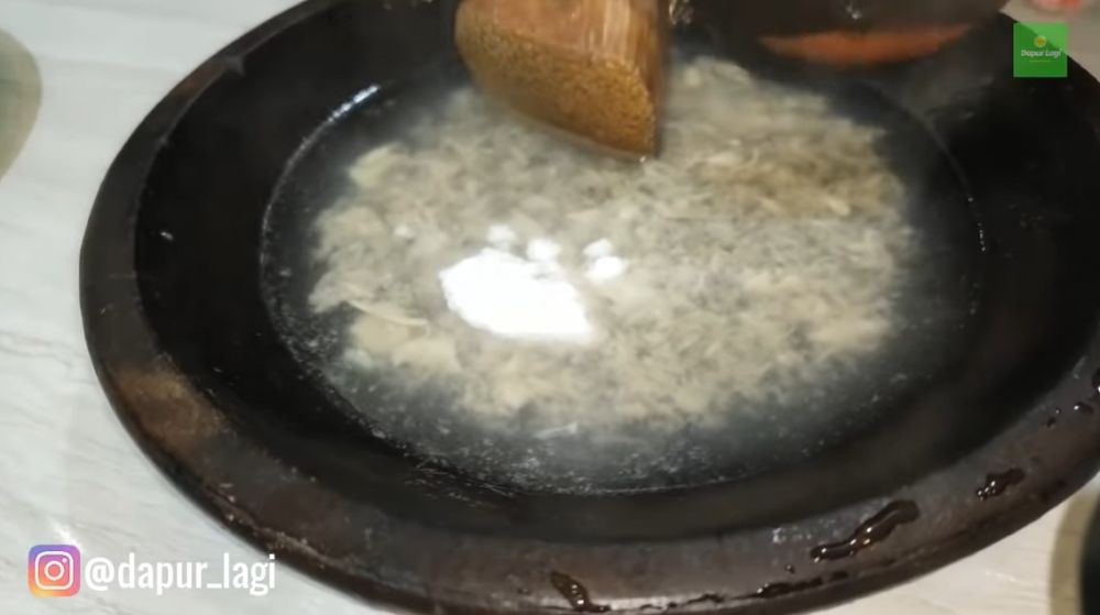 Tanpa tambahan tepung, ini trik menggoreng tahu susu agar tak mudah hancur dan tetap renyah