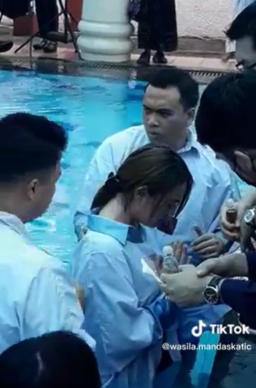 momen amanda manopo dibaptis © berbagai sumber momen amanda manopo dibaptis © berbagai sumber