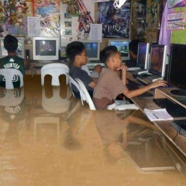 potret nyeleneh orang nyantai © berbagai sumber