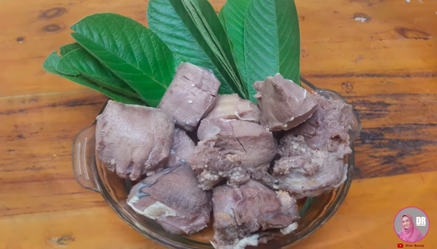 Trik mengempukkan lidah sapi tanpa presto dan hemat gas, cuma butuh waktu 15 menit