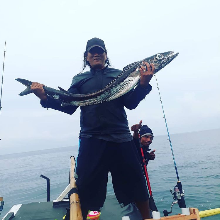 Ken Ken Wiro Sableng jadi petani © berbagai sumber Ken Ken Wiro Sableng jadi petani © berbagai sumber