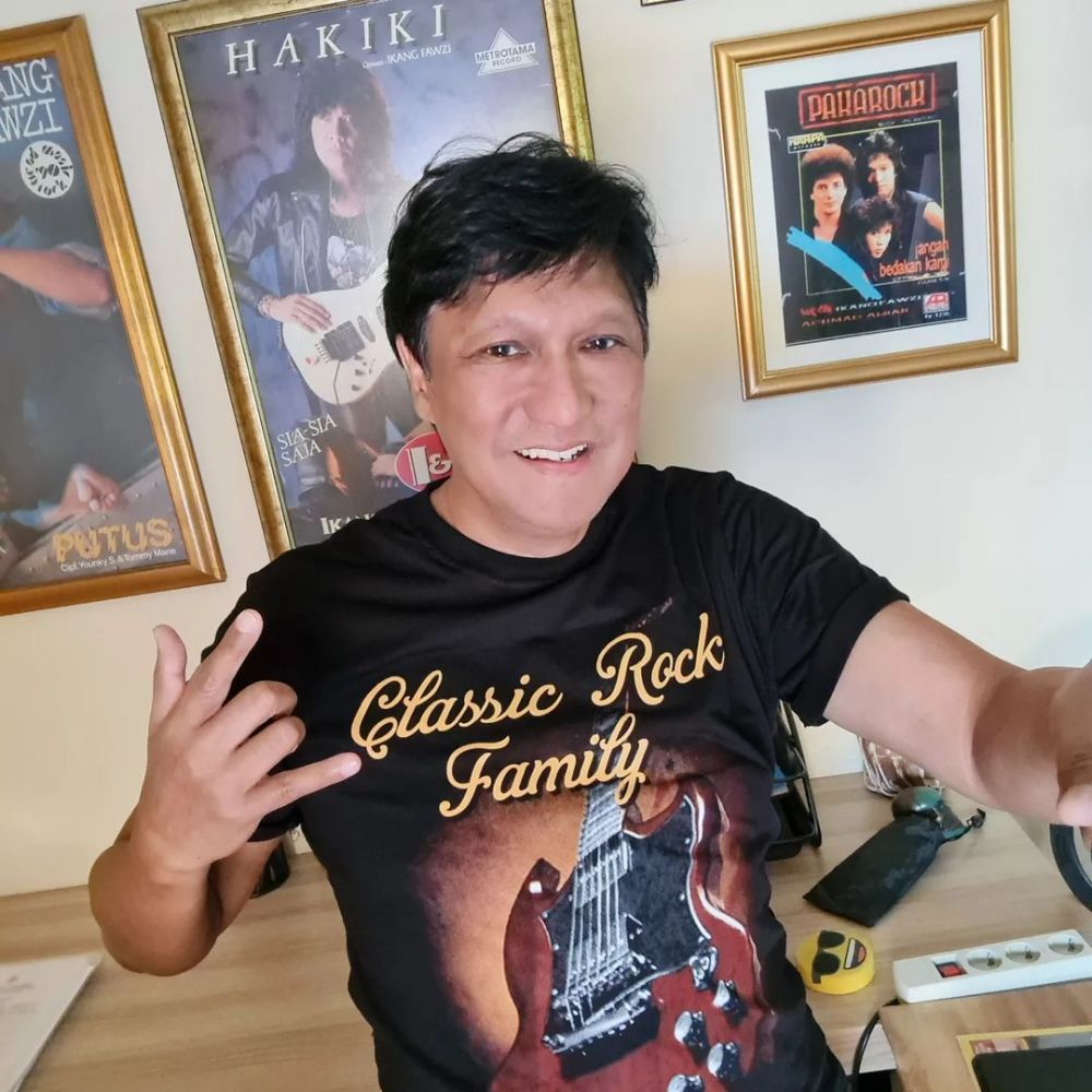 Ikang Fawzi dan Rhoma Irama berbagai sumber