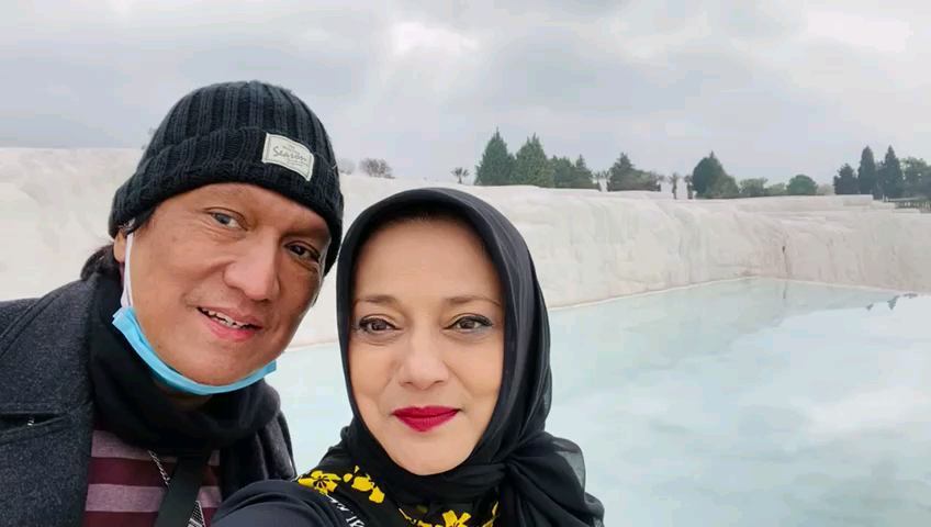 Ikang Fawzi dan Rhoma Irama berbagai sumber