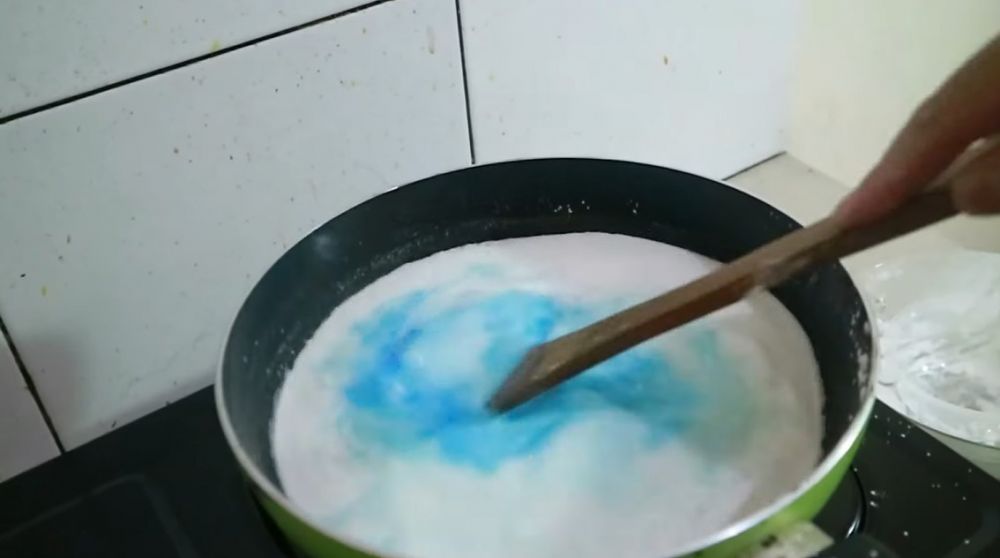 Cuma pakai 4 bahan dapur, ini cara mudah membuat ice pack rumahan untuk pendingin