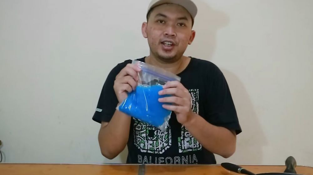 Cuma pakai 4 bahan dapur, ini cara mudah membuat ice pack rumahan untuk pendingin