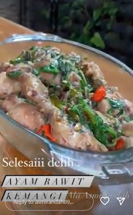 11 Inspirasi menu berbahan ayam buatan Asmirandah, enak dan disukai keluarga