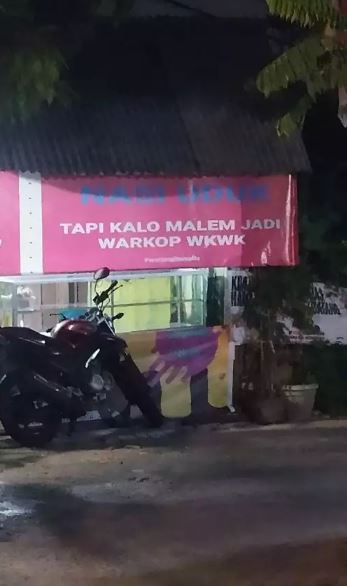 spanduk warung kopi ini tulisannya nyeleneh abis Berbagai sumber spanduk warung kopi ini tulisannya nyeleneh abis Berbagai sumber