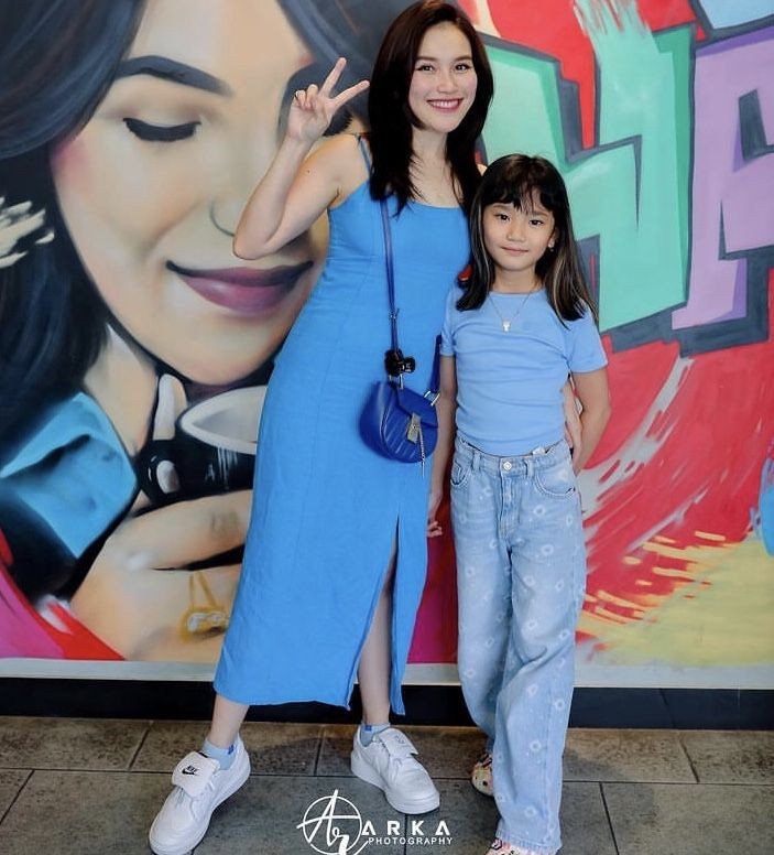 potret anak seleb tampil bak abg © instagram