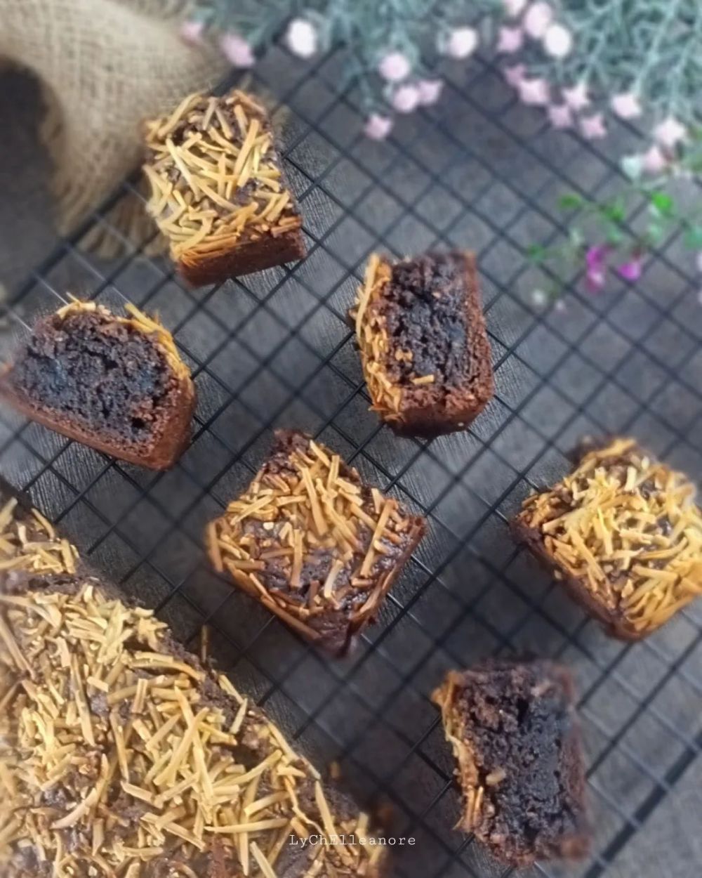 15 Resep kue pisang tanpa mixer, lezat, praktis, dan bikin nagih