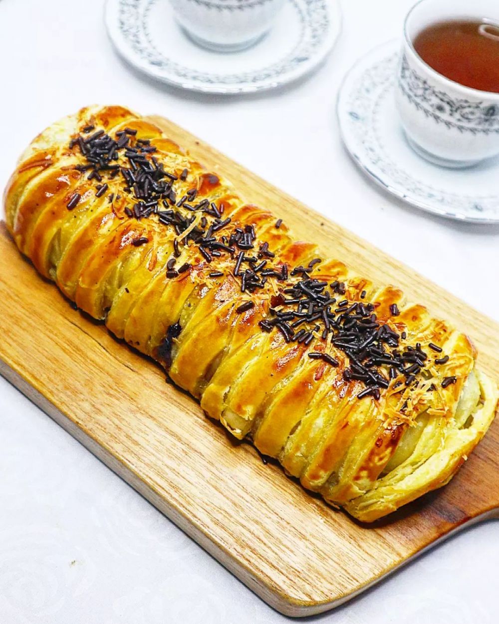 15 Resep kue pisang tanpa mixer, lezat, praktis, dan bikin nagih