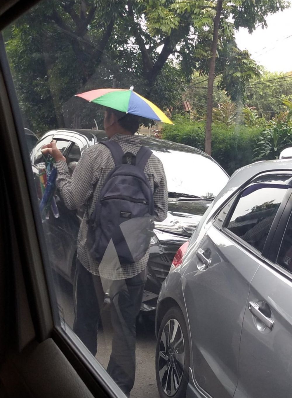 momen lucu orang jualan © berbagai sumber