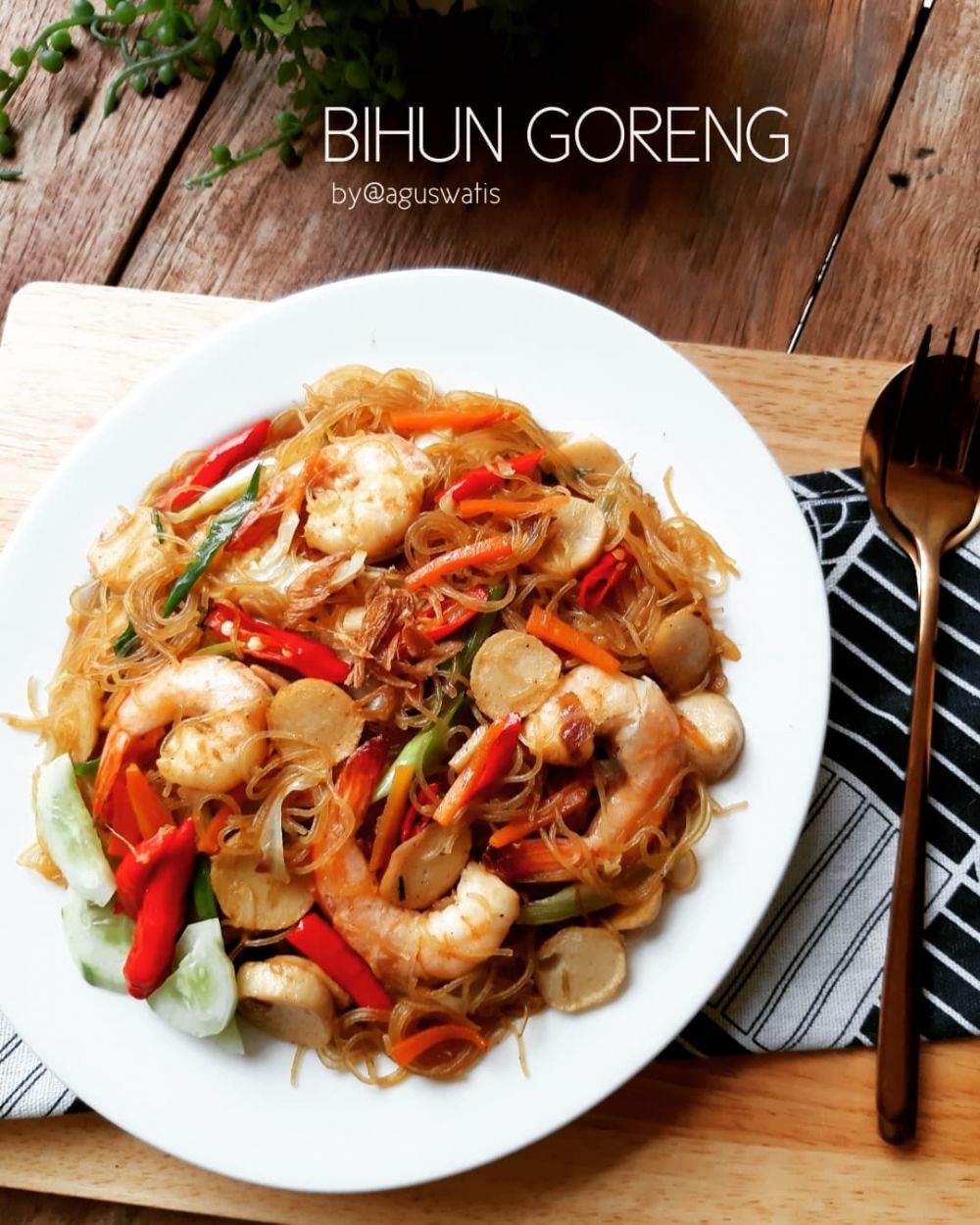 11 Resep olahan bihun goreng pedas, lezat dan menggugah selera