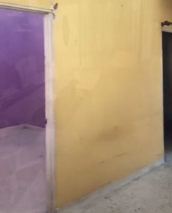 Make over ruang tamu kosong dan berantakan jadi lebih estetik © 2023 brilio.net Make over ruang tamu kosong dan berantakan jadi lebih estetik © 2023 brilio.net