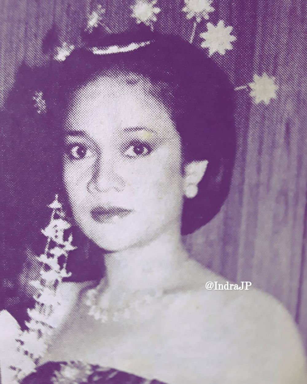 Transformasi Rina Hasyim berbagai sumber