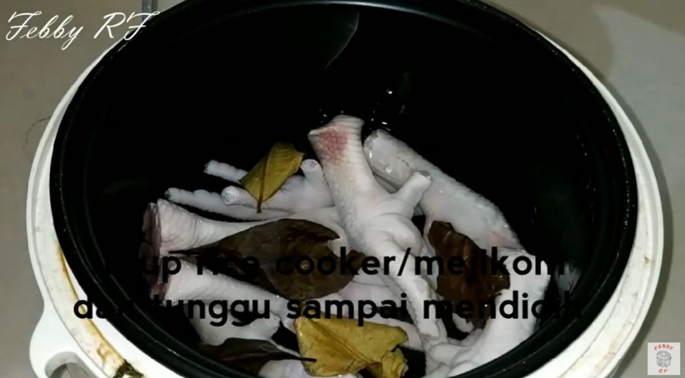 Trik merebus ceker tanpa kompor ini cocok buat anak kos, hemat listrik dan tenaga