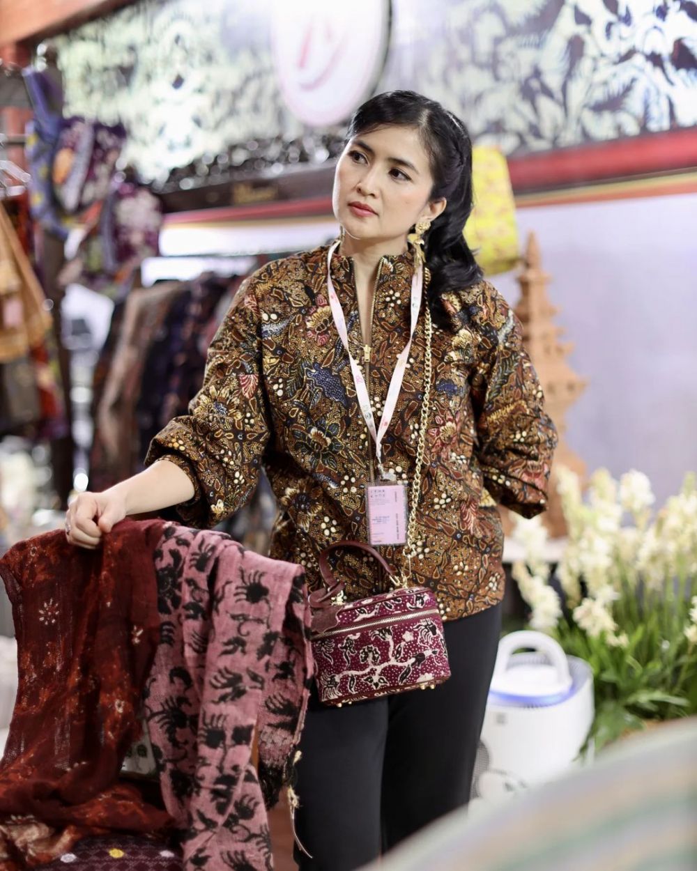 Bocah polos ini jadi istri polisi © Instagram