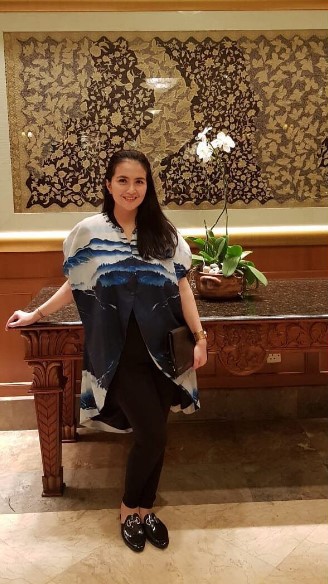 Bocah polos ini jadi istri polisi © Instagram