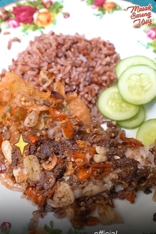 10 Inspirasi masakan serba pedas ala Ussy Sulistiawaty ini nikmat dan bumbunya nendang