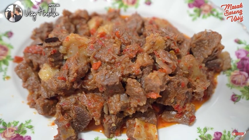 10 Inspirasi masakan serba pedas ala Ussy Sulistiawaty ini nikmat dan bumbunya nendang