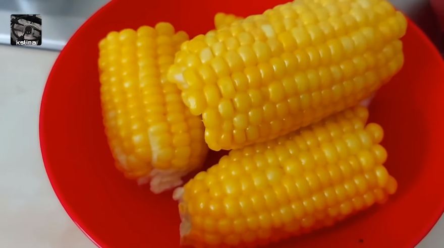 Pakai 2 bahan dapur, ini trik merebus jagung agar hasilnya manis dan tidak kecut saat sudah dingin