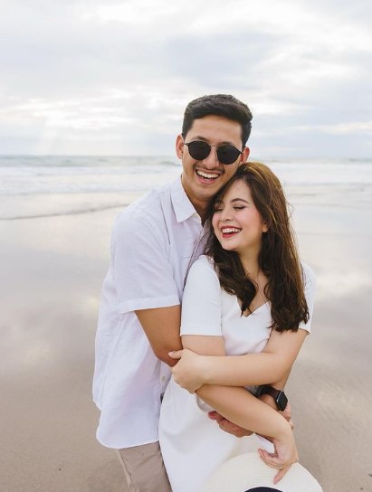 Penyanyi imut rekan duet Sheila On 7 © berbagai sumber