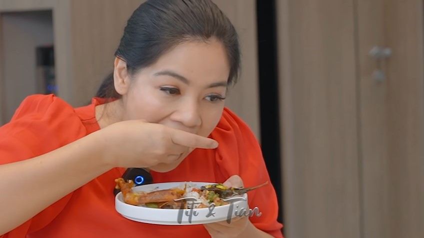 11 Masakan berbahan ayam ala Titi Kamal ini praktis dan menggugah selera