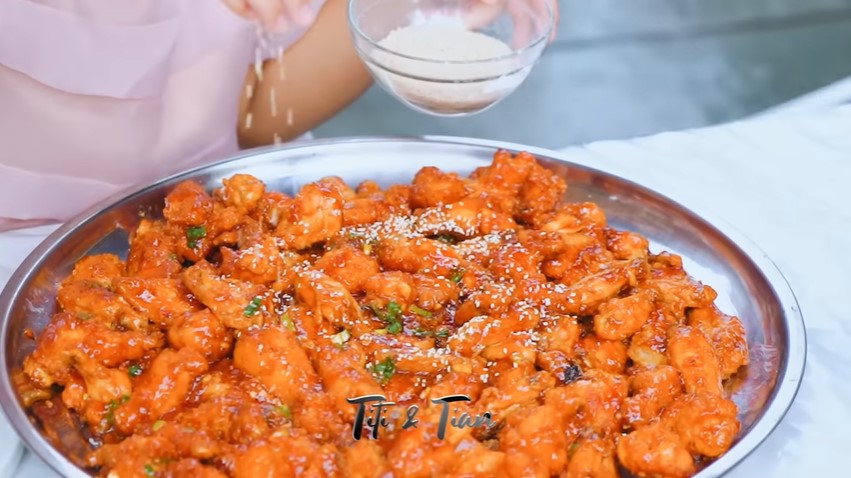 11 Masakan berbahan ayam ala Titi Kamal ini praktis dan menggugah selera