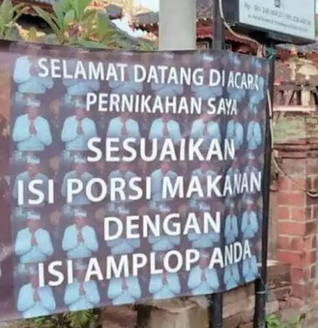 tulisan lucu di spanduk ucapan selamat Berbagai sumber