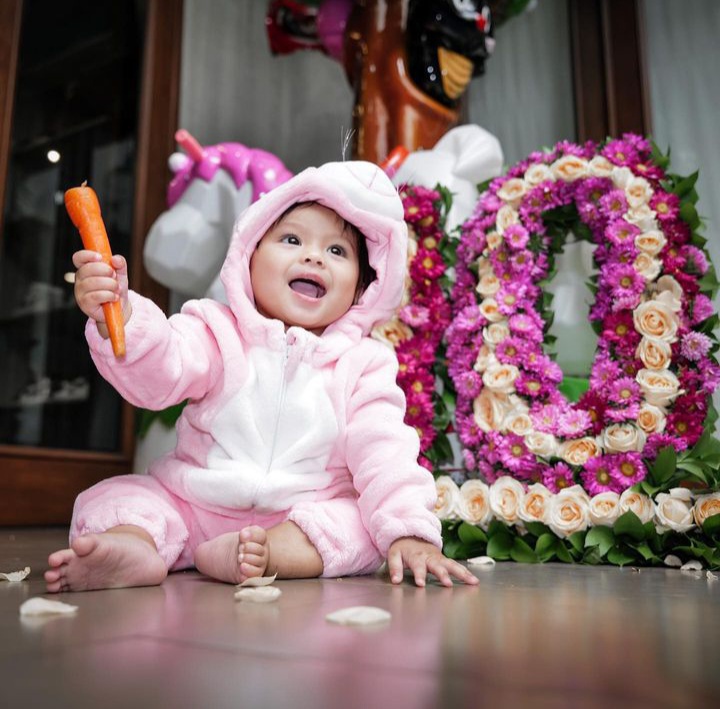 Pemotretan monthiversary Ameena Istimewa Pemotretan monthiversary Ameena Istimewa