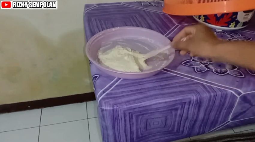 Tanpa bahan tambahan, ini trik menyimpan adonan sempol agar tidak mencair dan tahan hingga 1 bulan