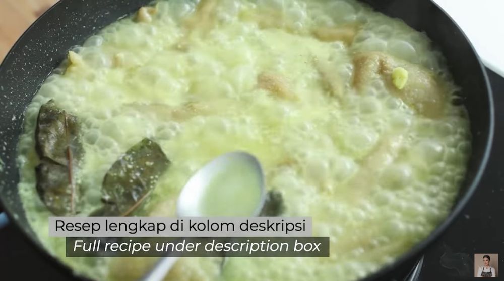 7 Trik membuat kulit ayam krispi tanpa tepung supaya gurih maksimal dan renyah tahan lama