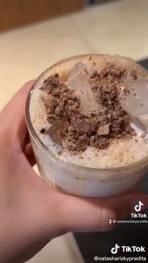 9 Inspirasi minuman ala kafe buatan Natasha Rizky, segar dan antiribet