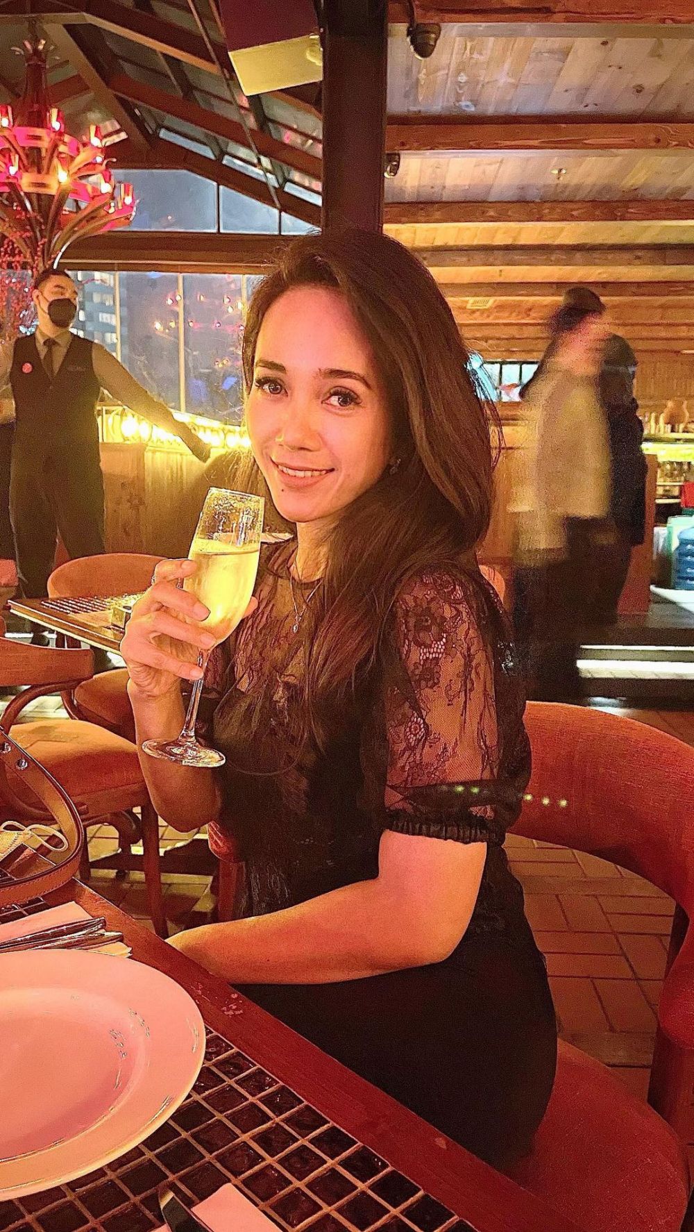 Kakak Sahrul Gunawan di Jin dan Jun © berbagai sumber Kakak Sahrul Gunawan di Jin dan Jun © berbagai sumber