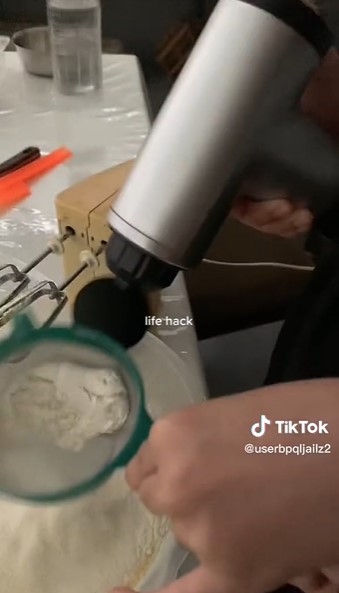 Aksi warganet ayak tepung ini antimainstream, jadi cepat selesai tanpa bikin capek