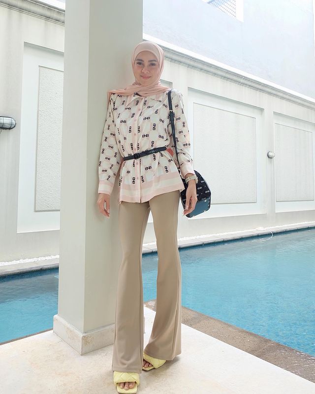 Olla Ramlan Jin dan Jun © berbagai sumber