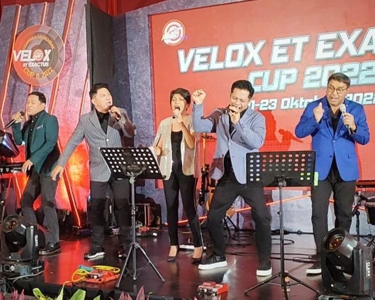 potret terbaru cowok main bareng nike ardilla di film kembali lagi © berbagai sumber