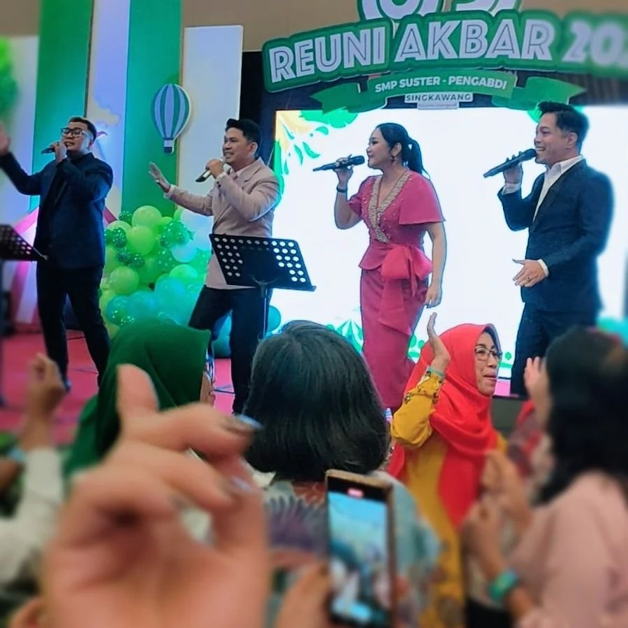 potret terbaru cowok main bareng nike ardilla di film kembali lagi © berbagai sumber