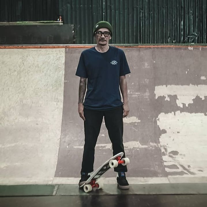 Pembalap Shendy Heryadi mantan kekasih Nike Ardilla © berbagai sumber