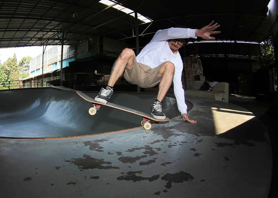 Pembalap Shendy Heryadi mantan kekasih Nike Ardilla © berbagai sumber