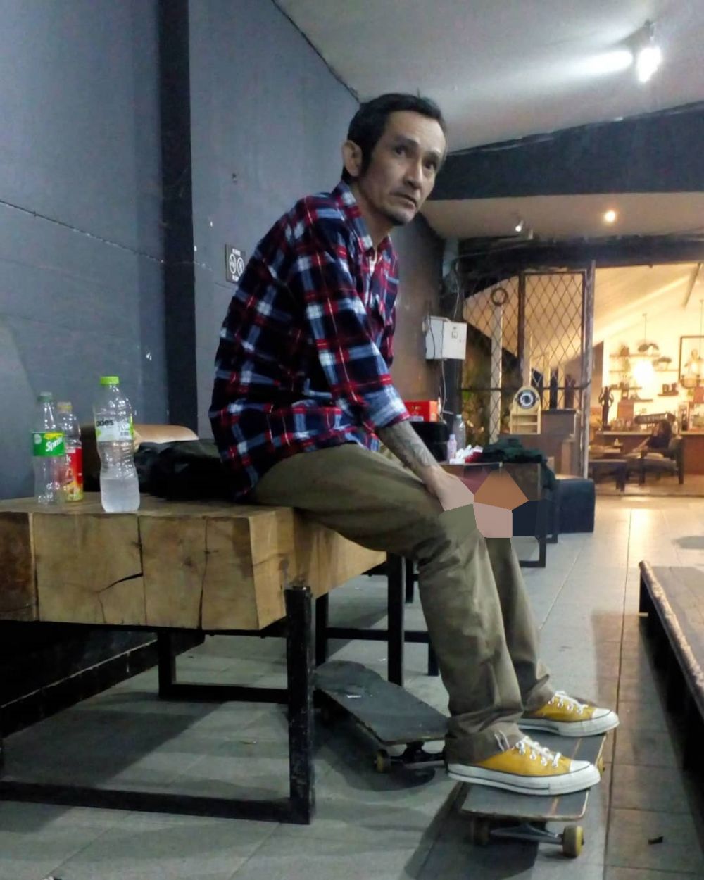 Pembalap Shendy Heryadi mantan kekasih Nike Ardilla © berbagai sumber