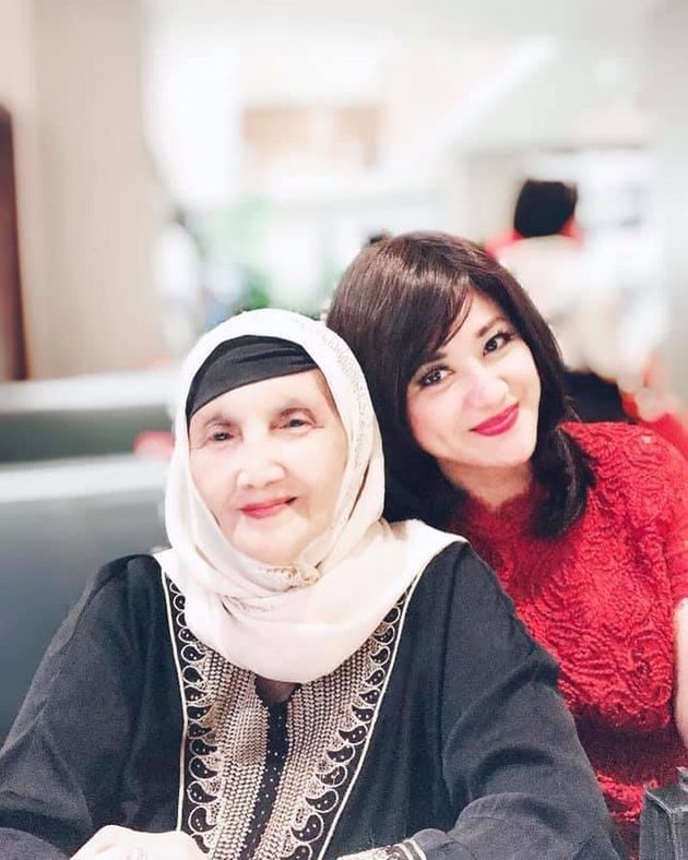 Sepupu Jun fokus urus anak © Instagram Sepupu Jun fokus urus anak © Instagram