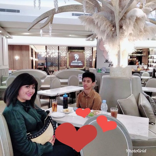 Sepupu Jun fokus urus anak © Instagram Sepupu Jun fokus urus anak © Instagram