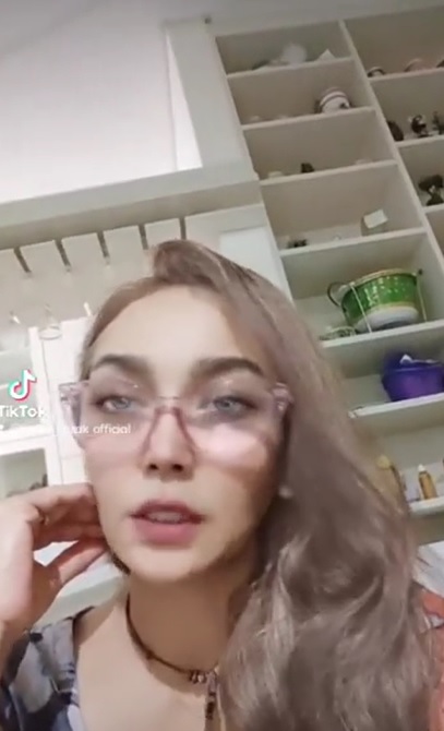 model foto bareng Nike Ardilla masih eksis jadi aktris © berbagai sumber