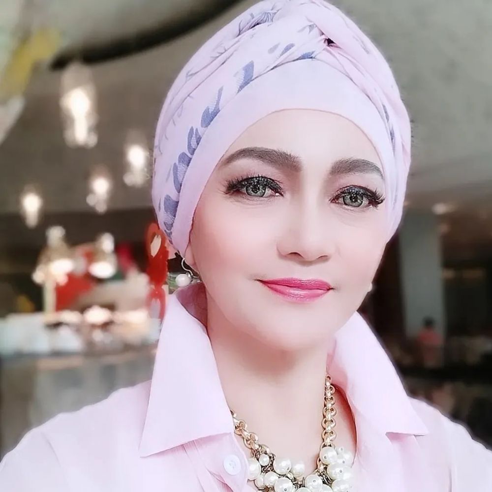 model foto bareng Nike Ardilla masih eksis jadi aktris © berbagai sumber